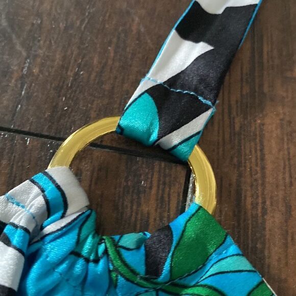 Bebe Jungle Print Neck Tie Halter Top size L NWT 95% silk 5% Spandex - Picture 4 of 11